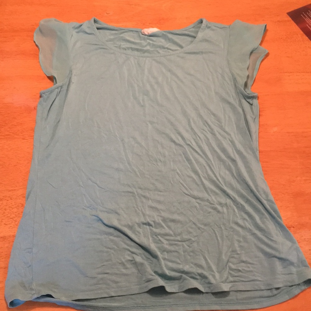 Women’s teal top